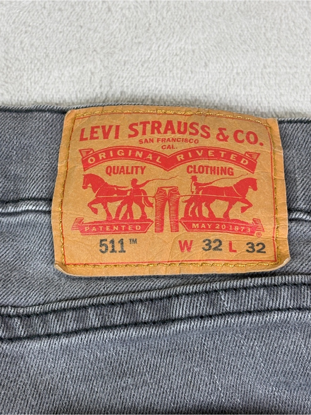 Levi’s 511 Slim Fit Jeans Mens Actual Sz 32x29 Grey Denim 04511-2272 - Picture 3 of 14